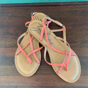 Zodiac Coral Strappy Thong Sandals Boho Flat Lace Detail Size 8